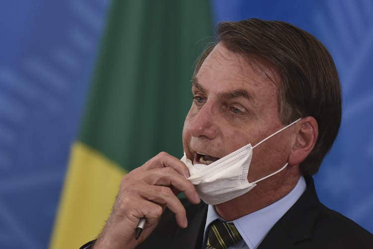 Jair Bolsonaro - Oms: Il virus rallenta in Europa ma accelera in zone come l'Africa