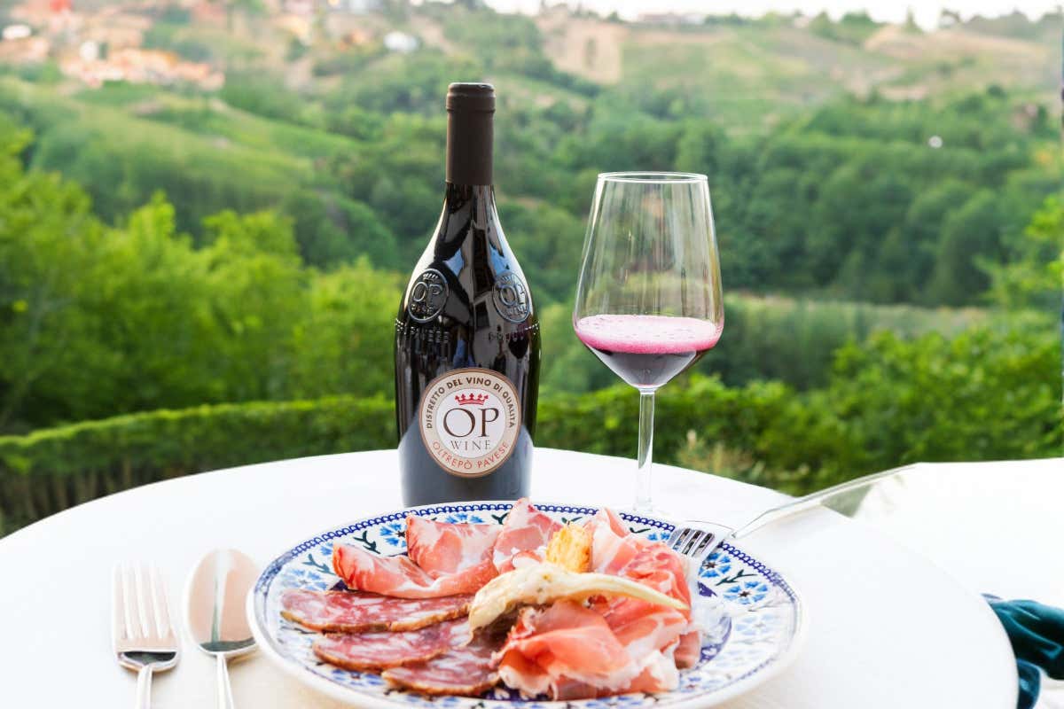 La mossa perfetta: degustazioni e abbinamenti in 40 locali per celebrare la Bonarda La mossa perfetta: degustazioni e abbinamenti in 40 locali per celebrare la Bonarda