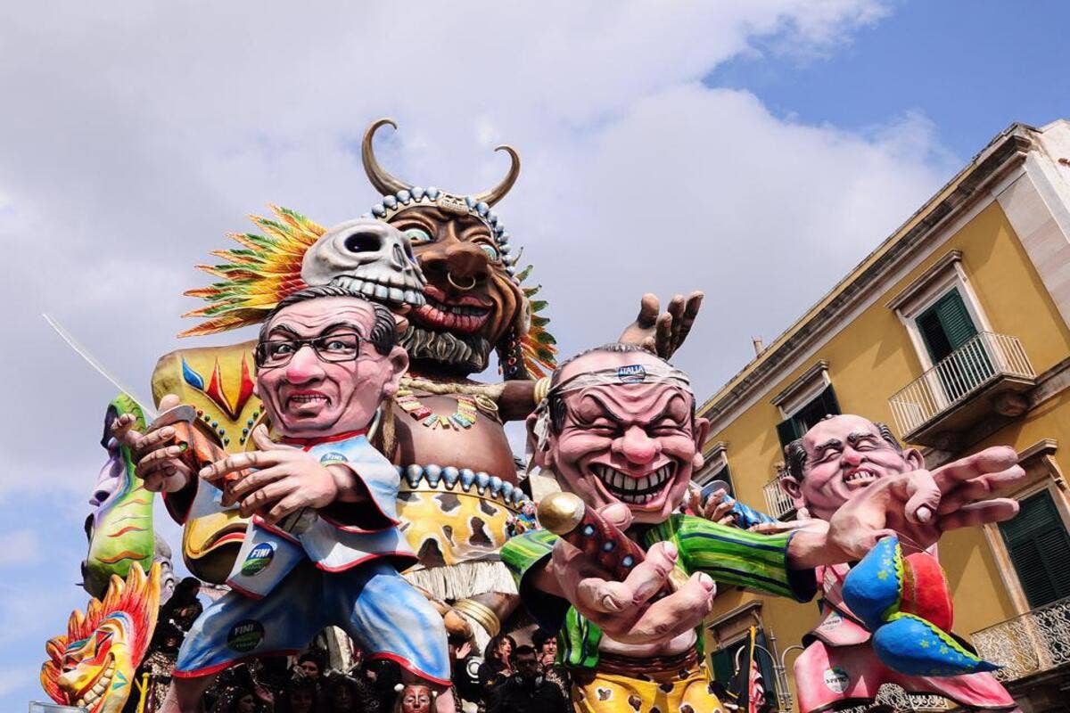 Carnevale di Putignano: storia, feste e tradizioni della Puglia autentica