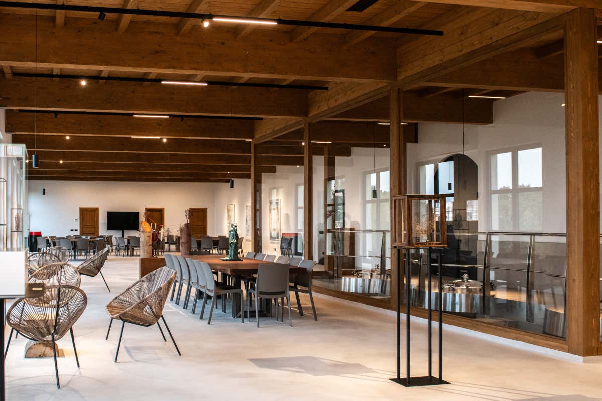 Cantina Castello di Uviglie: una storia tra vino, territorio e famiglia nel Monferrato Cantina Castello di Uviglie: una storia tra vino, territorio e famiglia nel Monferrato