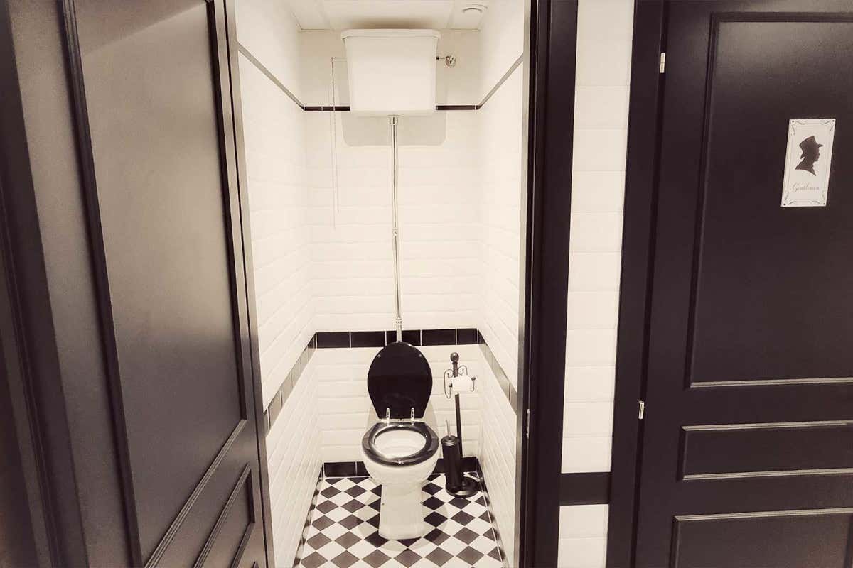 Parliamo tanto di cucina, ma spesso è il bagno a dire più di mille piatti Parliamo tanto di cucina, ma spesso è il bagno a dire più di mille piatti