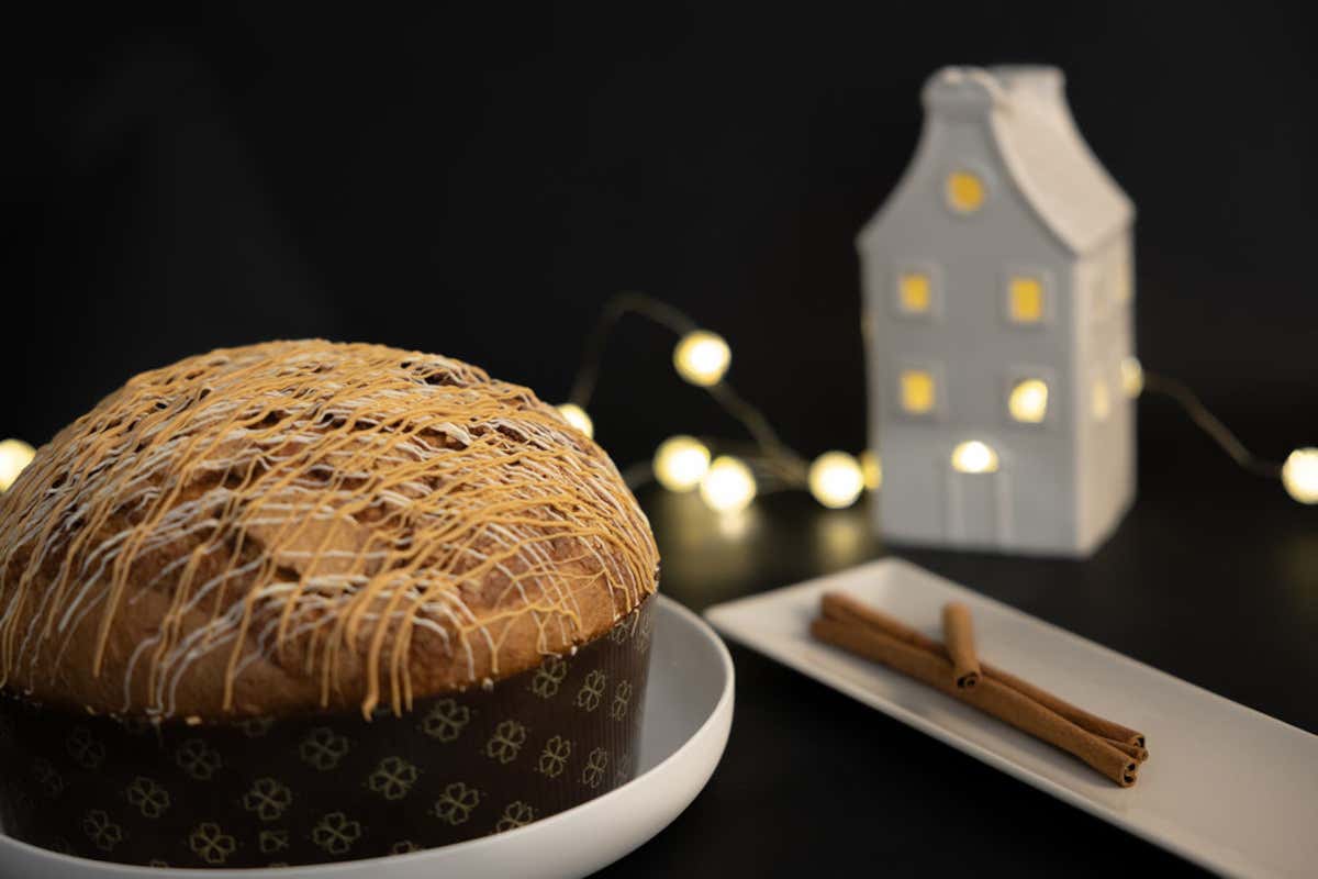 Non chiamatela pasticceria: il laboratorio di Cannavacciuolo è una macchina da guerra (dolce) Non chiamatela pasticceria: il laboratorio di Cannavacciuolo è una macchina da guerra (dolce)