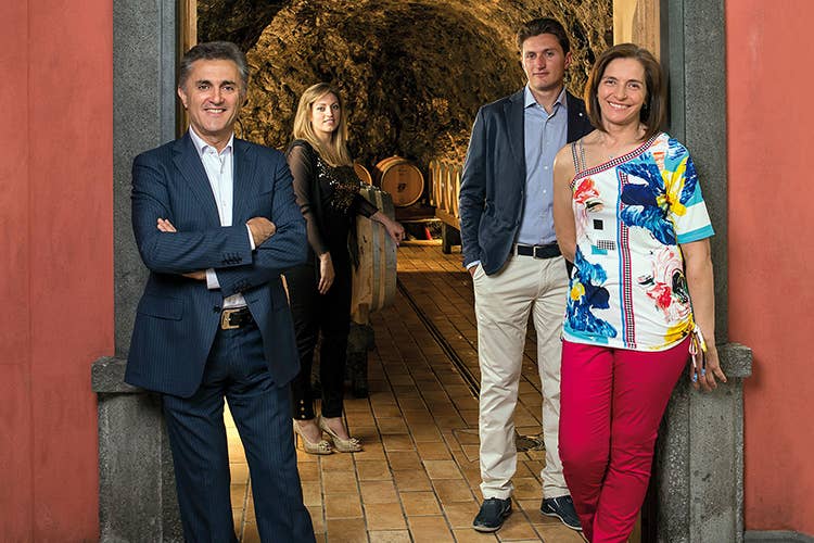 Andrea Ferraioli, Marisa Cuomo e i figli Dorotea e Raffaele - Cantine Marisa Cuomo I maestri del vino di Furore