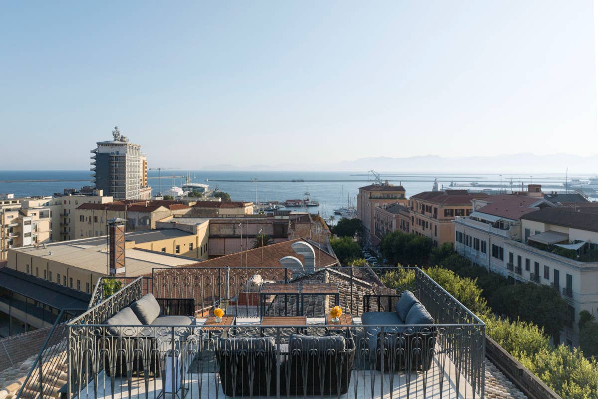 Scopri Casa Clàt: design, eleganza e vista nel centro di Cagliari