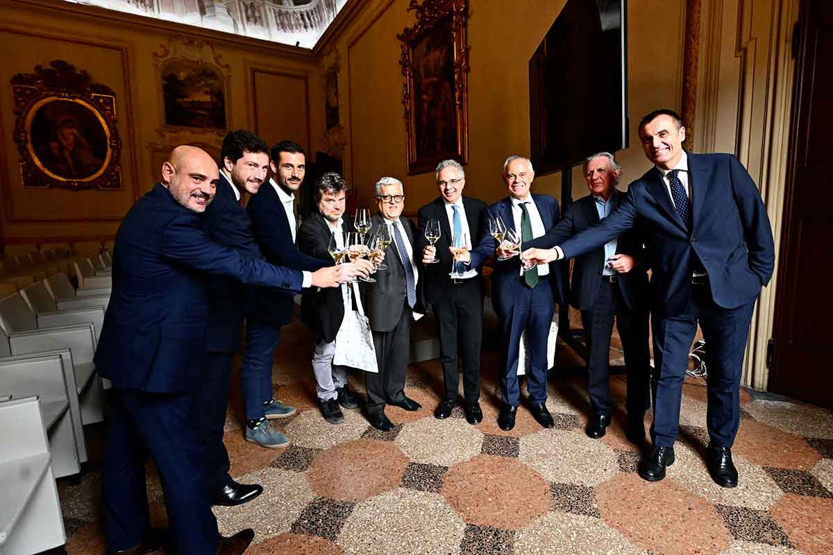 Champagne Experience 2025: oltre 700 etichette in degustazione a Bologna Champagne Experience 2025: oltre 700 etichette in degustazione a Bologna