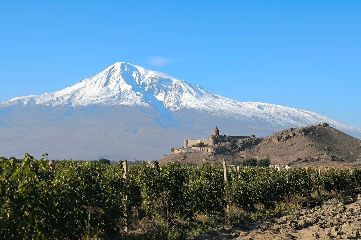 Enoturismo in Armenia tra vitigni antichi e paesaggi suggestivi