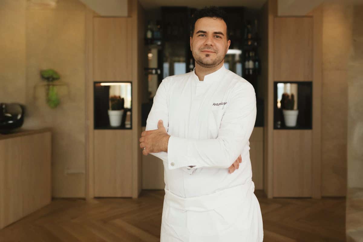 In Riva a Numana: un tocco francese tra mare cristallino e le colline del Conero