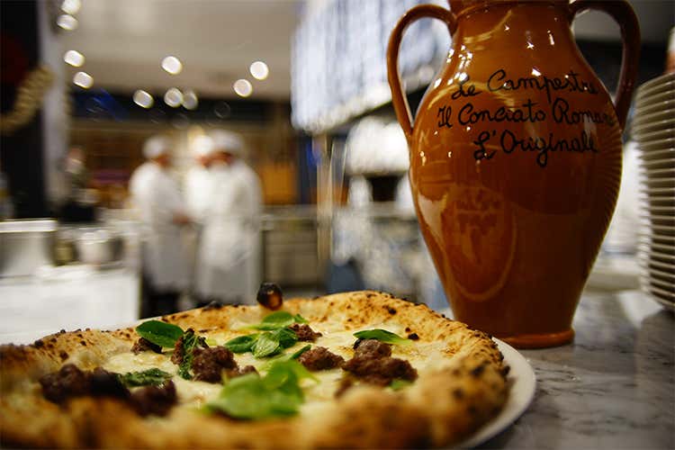 Cucina a vista e pizze di qualit&agrave; Morsi & Rimorsi sbarca ad Aversa