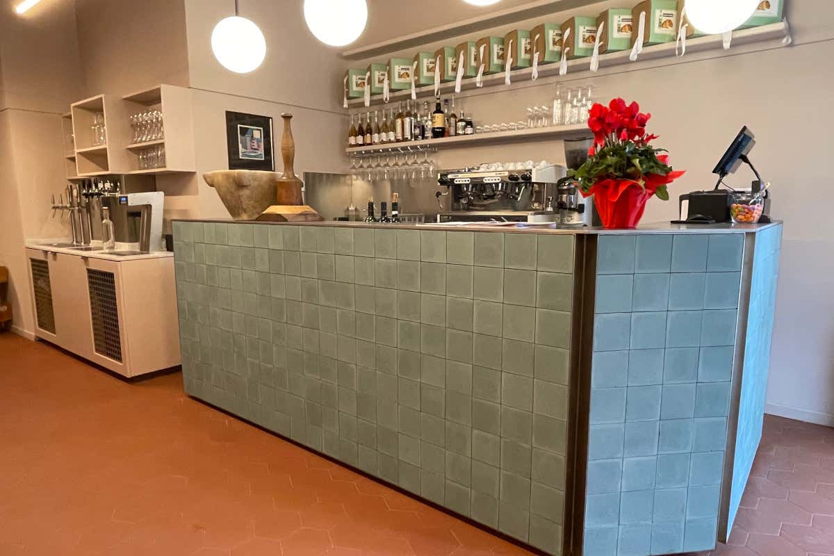 Farinata, pesto e tradizione: il nuovo locale che celebra la Liguria Farinata, pesto e tradizione: il nuovo locale che celebra la Liguria