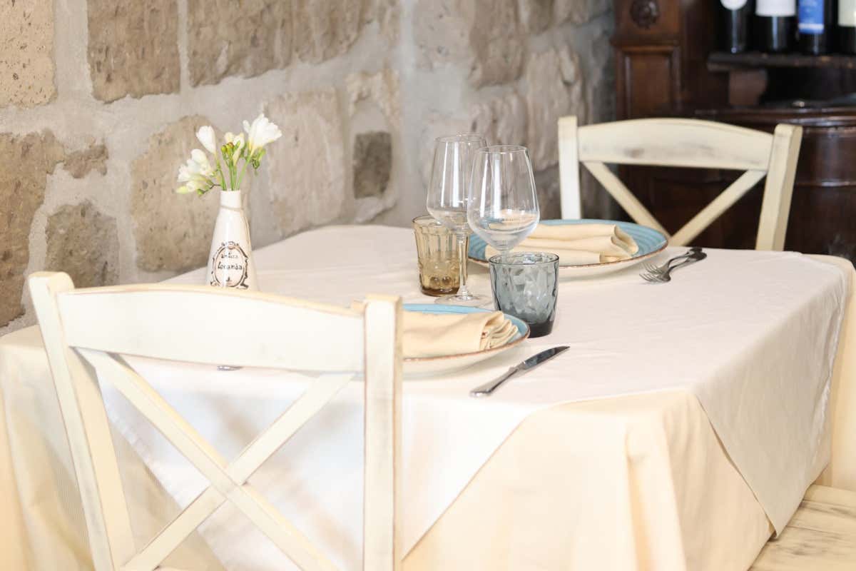 Antica Locanda: eccellenza tra storia borbonica e passione contemporanea