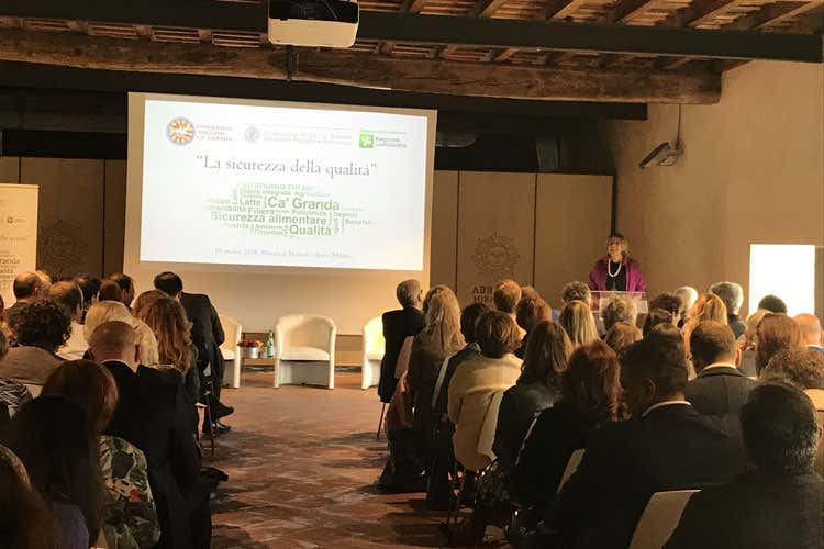 (Dal campo alla corsia La filiera alimentare negli ospedali)