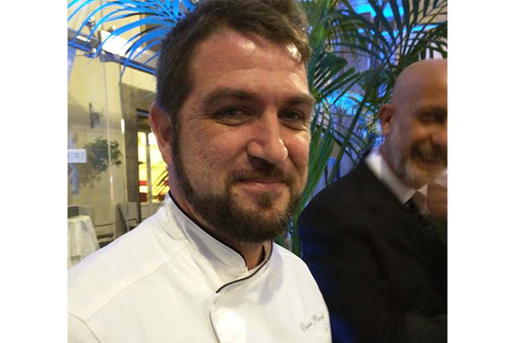 Daniele Riccardi guida la cucina del ristorante Nel Chiostro Daniele Riccardi guida la cucina del ristorante Nel Chiostro