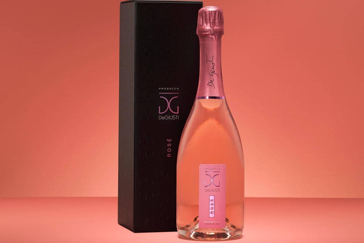 Il Prosecco Rosè Doc Millesimato Extra Dry Feste di Natale in... rosa? Perfetto il nuovo Prosecco De Giusti Rosé Extra Dry