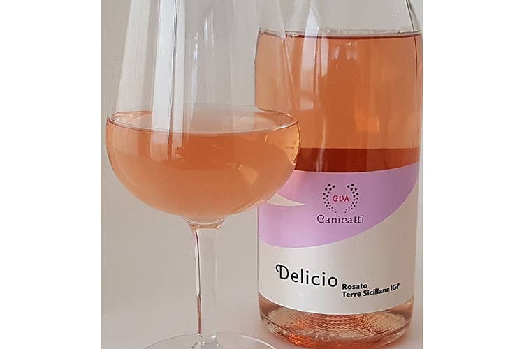 Delicio 2016 di Cva Canicattì Un rosato minerale ed equilibrato