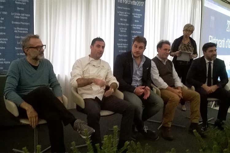 Dibattito sul ruolo dei cuochi del futuro Bottura La cultura ingrediente più importante Dibattito sul ruolo dei cuochi del futuro Bottura La cultura ingrediente più importante