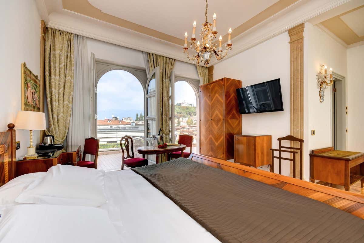 Brescia accende i motori con la Mille Miglia e accelera tra gusto e cultura Brescia accende i motori con la Mille Miglia e accelera tra gusto e cultura