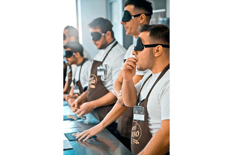 (Elementi, a Milano la finale per decretare il miglior pizzaiolo d'Italia) (Elementi, a Milano la finale per decretare il miglior pizzaiolo d'Italia)