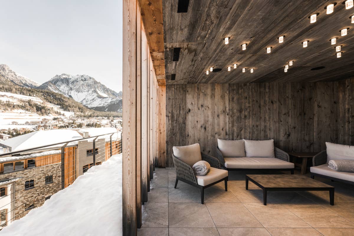 Skipass gratis e coccole in spa: il primo sci all'Excelsior Dolomites Life Resort