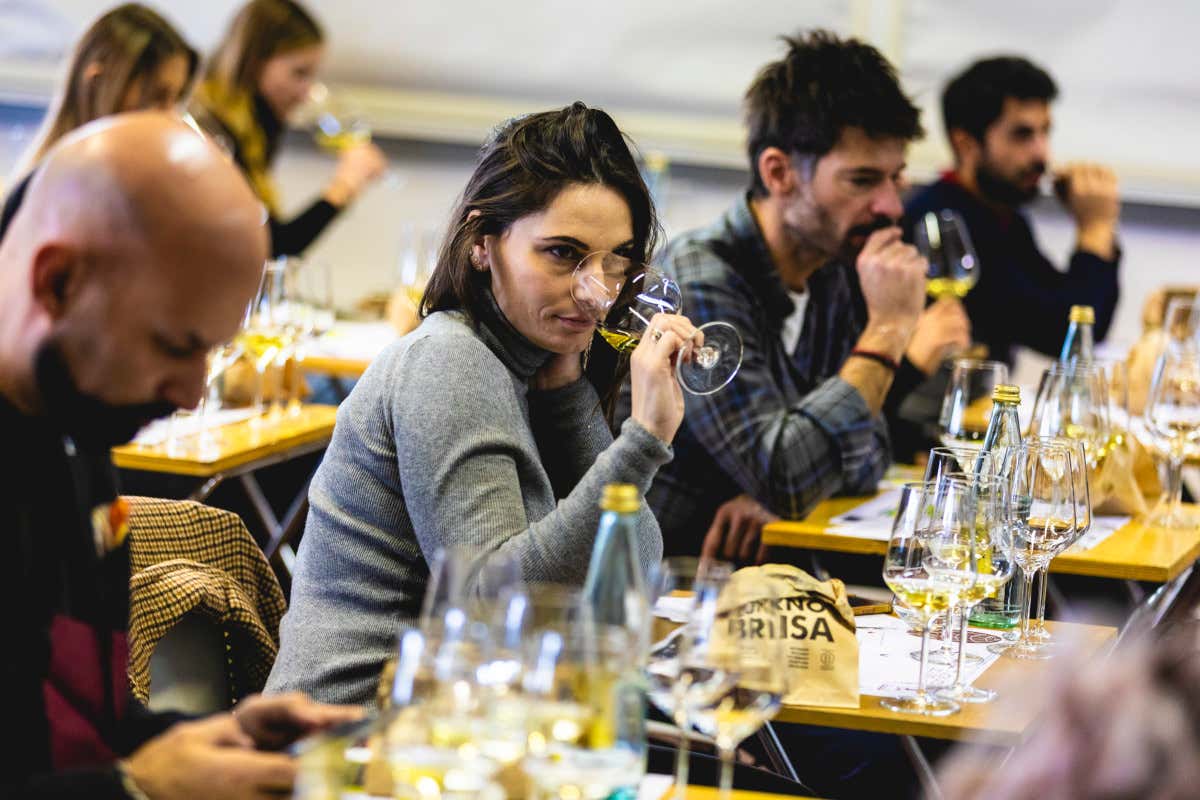 Bologna capitale del vino indipendente: oltre mille vignaioli al Mercato Fivi Bologna capitale del vino indipendente: oltre mille vignaioli al Mercato Fivi