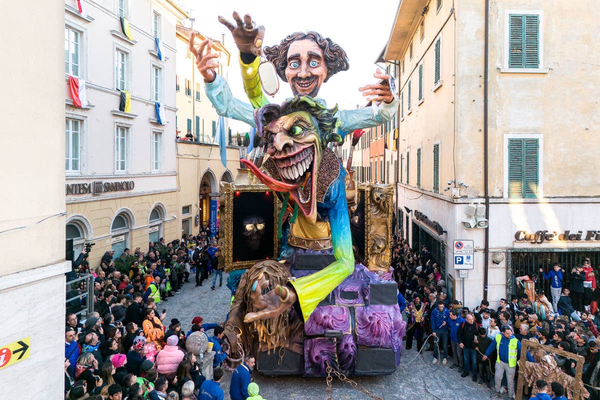 Andiamo alla scoperta del Carnevale di Foiano della Chiana, il più antico d'Italia