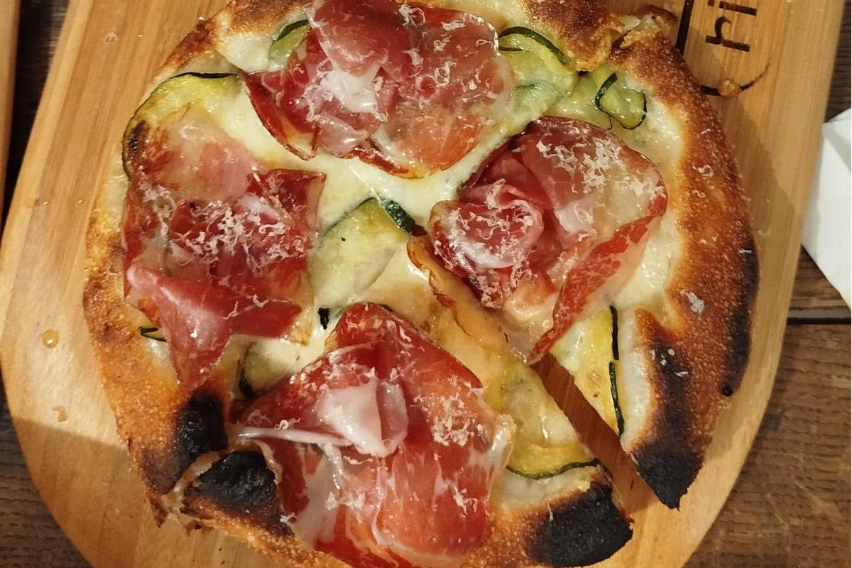 Trieste Pizza: la tradizione abruzzese arriva nel cuore di Bologna