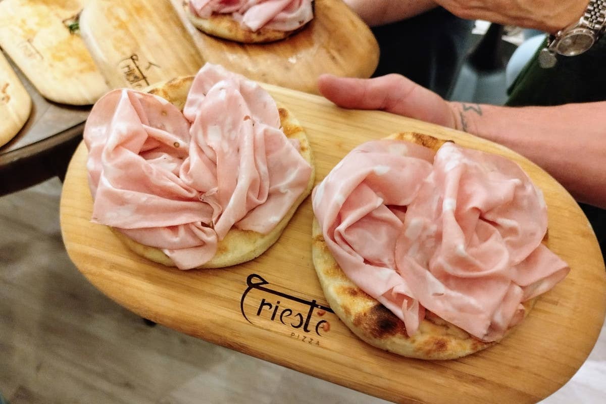 Trieste Pizza: la tradizione abruzzese arriva nel cuore di Bologna