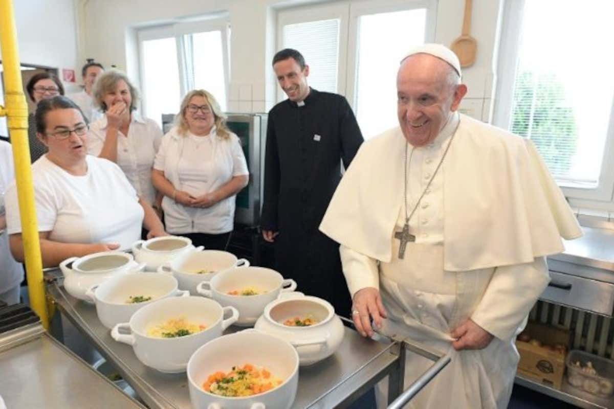 Papa Francesco, la fede a tavola: dal dulce de leche alla Laudato si' Papa Francesco, la fede a tavola: dal dulce de leche alla Laudato si'