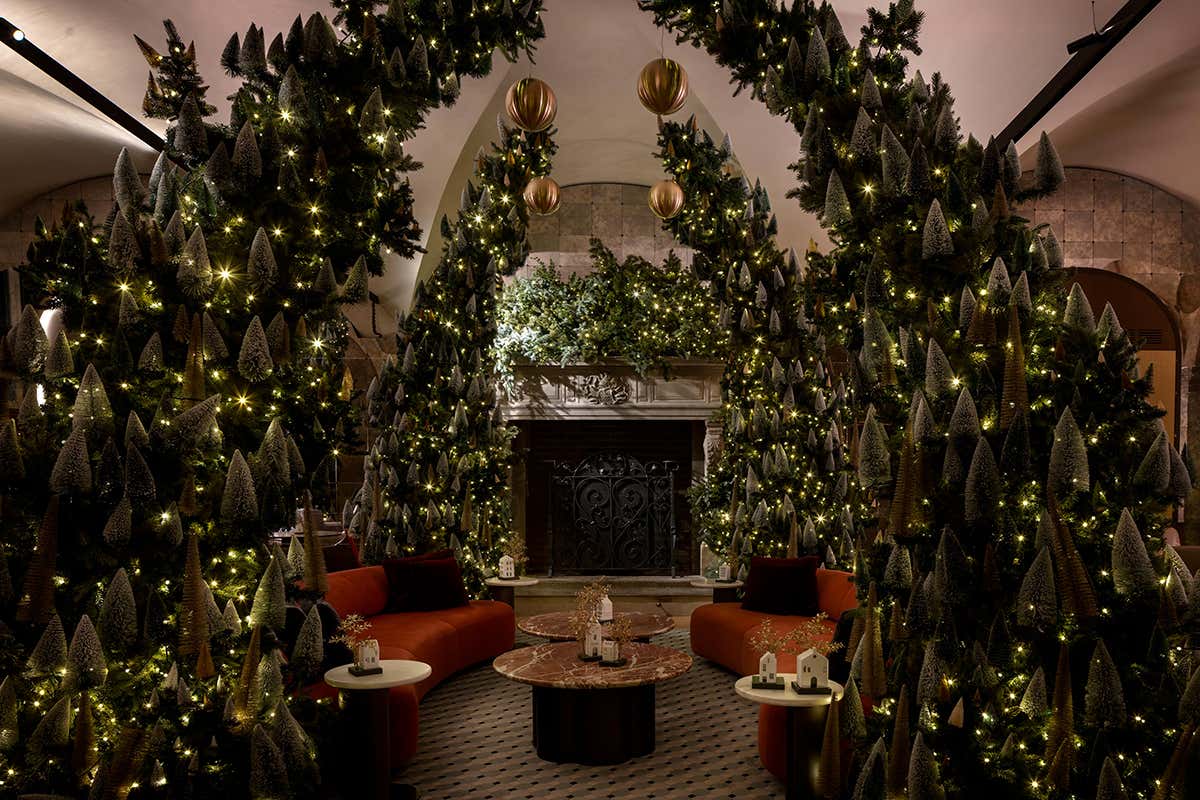I migliori allestimenti natalizi 2025 degli hotel: Musa Lago di Como I migliori allestimenti natalizi 2025 degli hotel: Musa Lago di Como