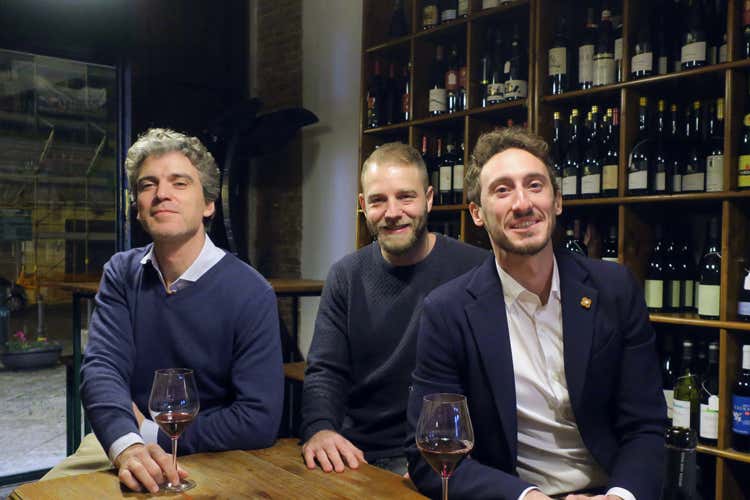 Luca D'Arpa, Alessio Gioia e Francesco di Leonardo (Ferramenta D&rsquo;Arpa Vino e cocktail in un clima ottocentesco)