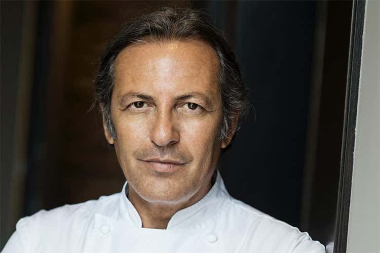 Filippo La Mantia - Filippo La Mantia al Des PalmesCurer&agrave; tutti i ristoranti dell'hotel