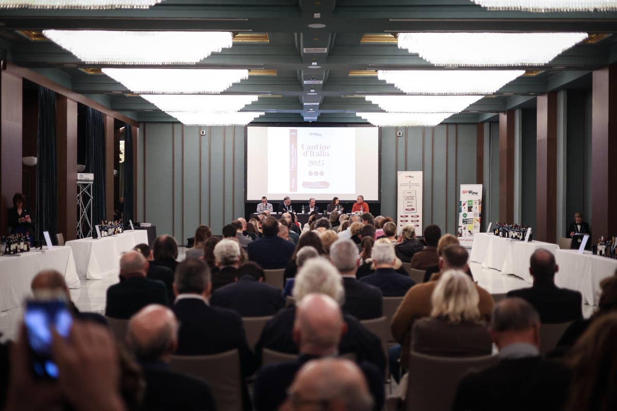 Cantine d'Italia, più di una guida di vini. Salgono a 24 le “Tre Impronte”