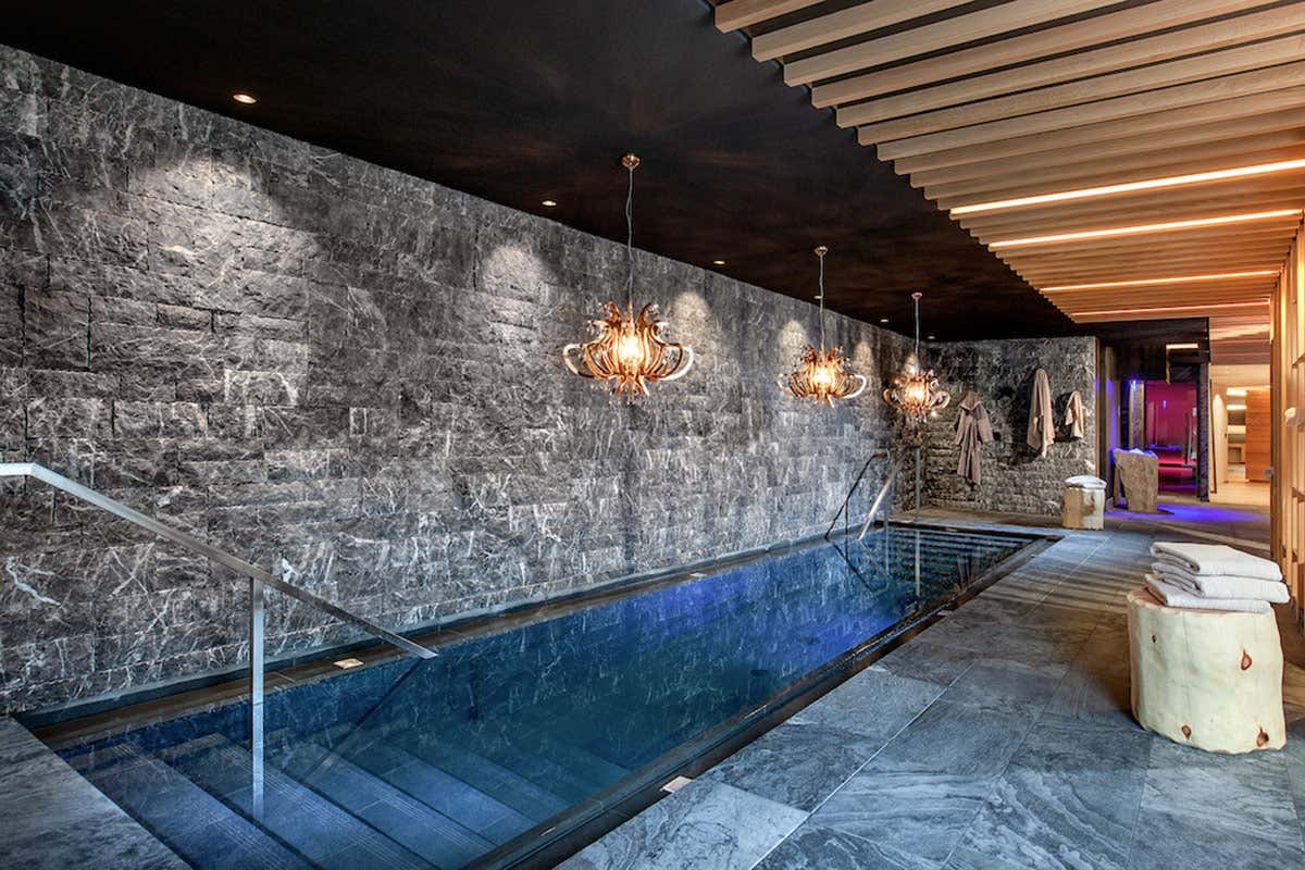 Come ricaricarsi prima e dopo lo sci? Hotel e trattamenti per corpo e mente in quota