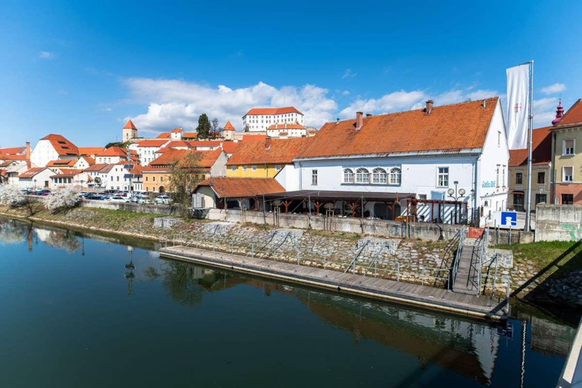 Stiria slovena: un viaggio tra montagne, castelli, terme e viti secolari