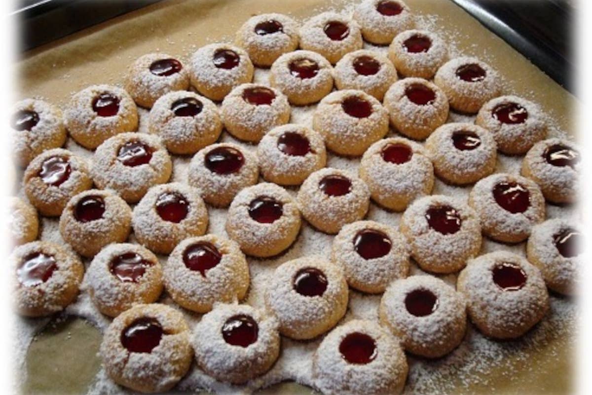 I celebri Husarenkrapferl Nella pasticceria dell’Hanswirt per scoprire i segreti dei biscotti