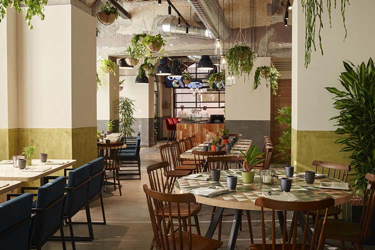 I Percassi investono anche nel food  Aperto a Milano un locale vegan