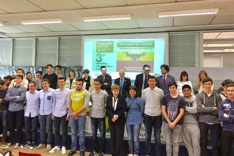 I giovani agricoltori e l'innovazione Storie di successi nel workshop di Bayer I giovani agricoltori e l'innovazione Storie di successi nel workshop di Bayer