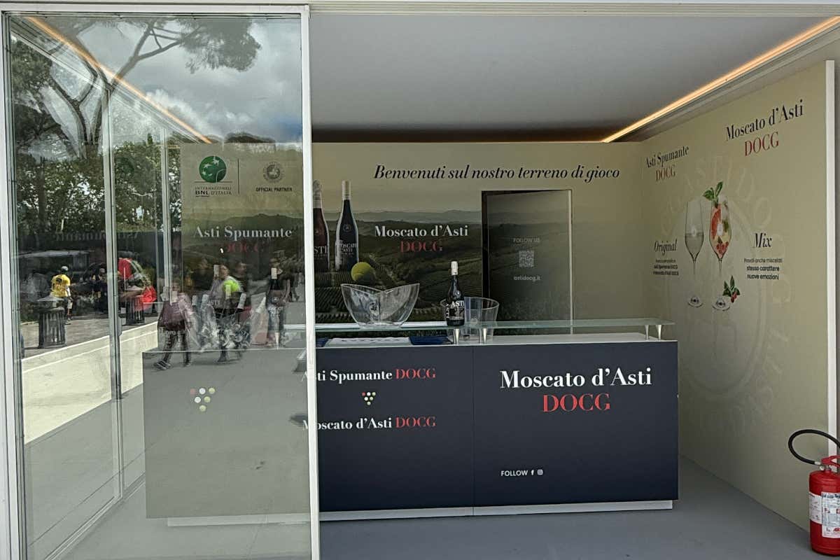 Non solo grande tennis italiano: al Foro Italico Asti Docg grande protagonista Non solo grande tennis italiano: al Foro Italico Asti Docg grande protagonista