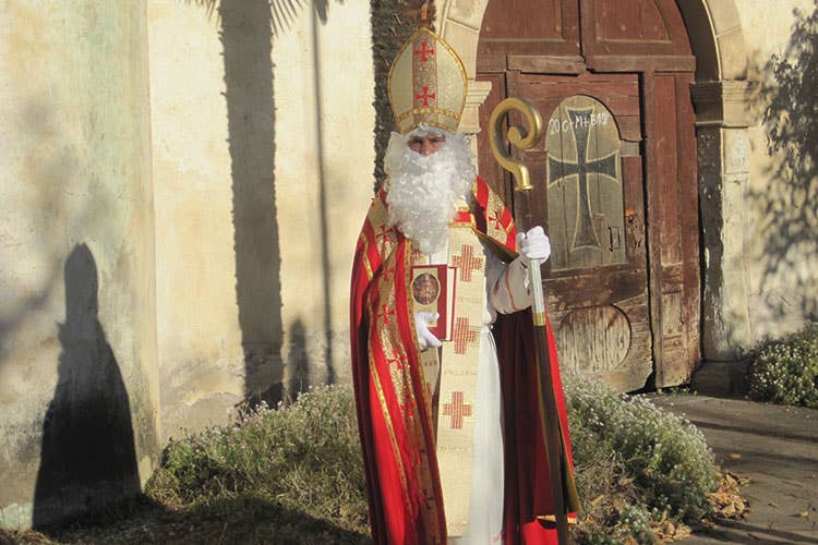 In Alto Adige la festa di San Nikolaus è una delle più sentite - Il covid non ferma San Nikolaus In Alto Adige la tradizione continua