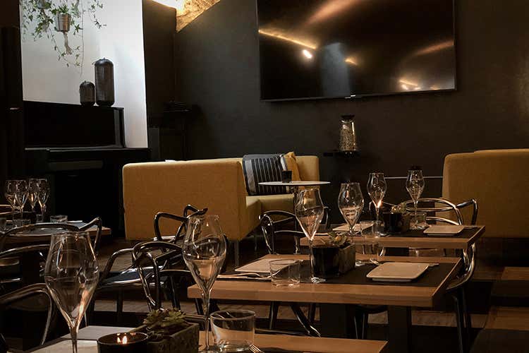 (Champagne, brisaola e bitto Il pensiero etico dell'innovativo Dasein)