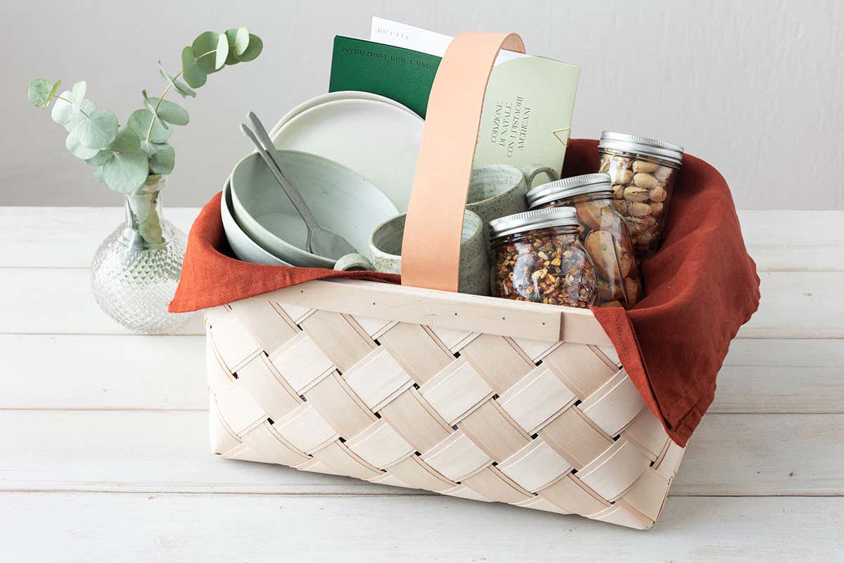 Il kit realizzato da American Pistachio Growers e da Lidia Forlivesi Colazione di Natale con pistacchi americani Il kit realizzato da American Pistachio Growers e da Lidia Forlivesi Colazione di Natale con pistacchi americani