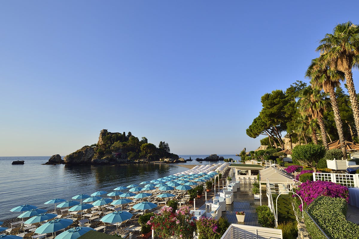 La Plage Resort Taormina Taormina o Vietri sul Mare? Riaprono due Ragosta Hotels