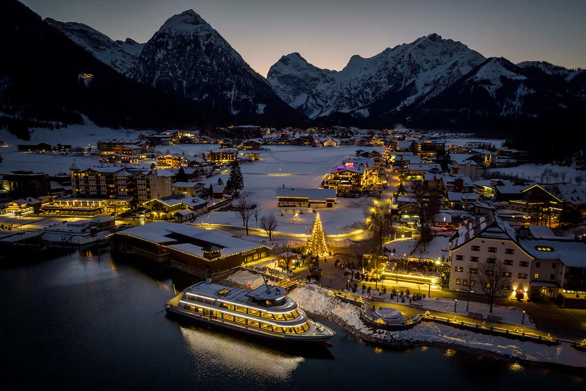 Gli 8 mercatini di Natale del Tirolo che trasformano l’inverno in un viaggio da fiaba
