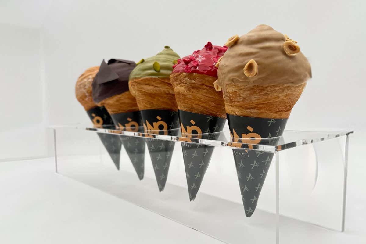 Non chiamatelo gelato: la rivoluzione di Cronò, il dolce da passeggio di Andreoletti Non chiamatelo gelato: la rivoluzione di Cronò, il dolce da passeggio di Andreoletti