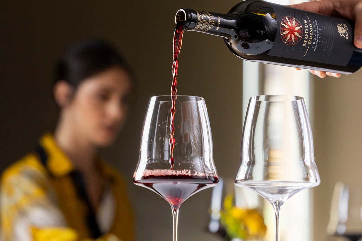 Vino tra vetro e alternative: la ristorazione italiana non segue la svolta sostenibile