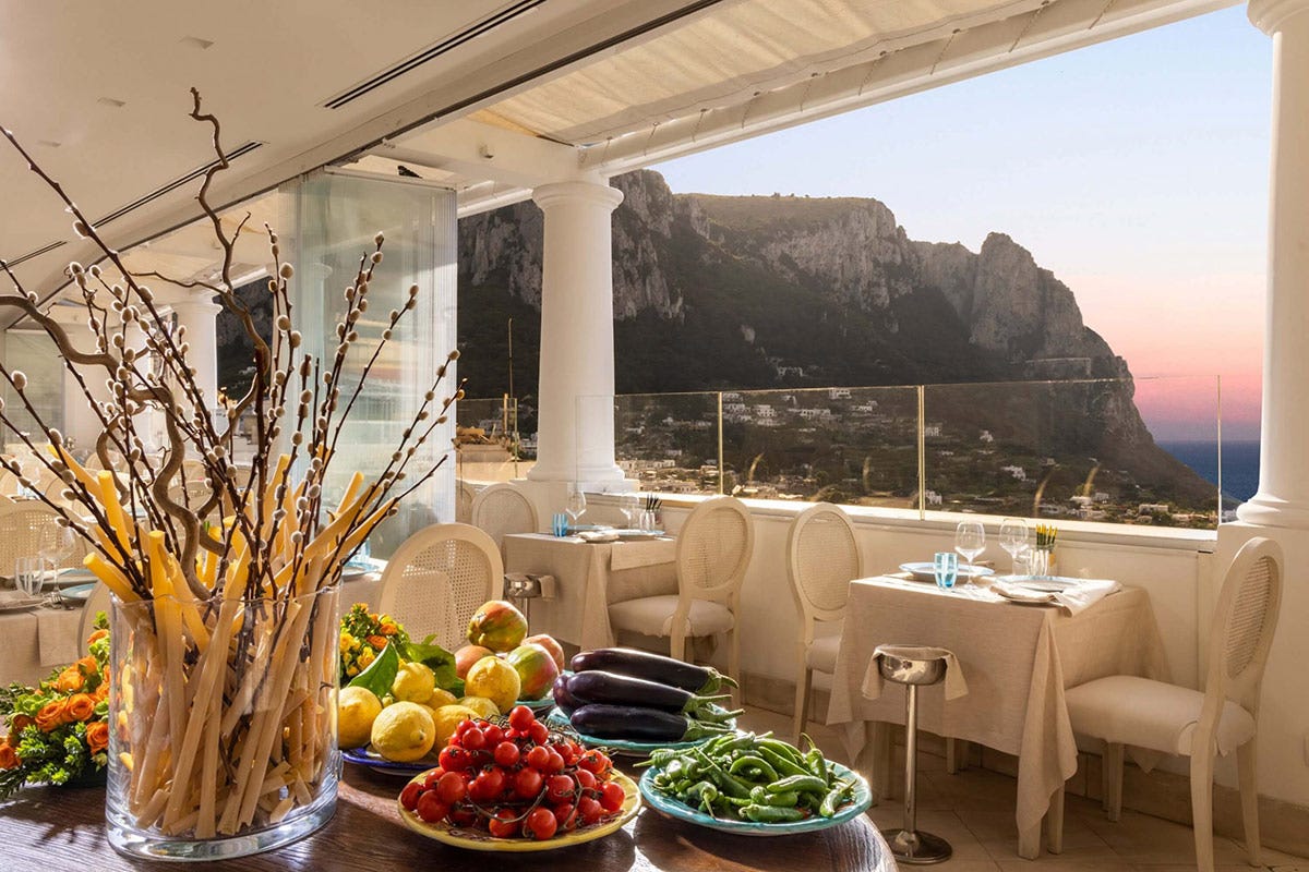 Ristorante Mammà [[Giro del Golfo in otto giorni]]: Capri conquista con i suoi paesaggi e l’alta cucina