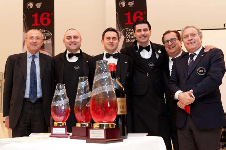 Il sommelier Marco Casadei da Forl&igrave;  trionfa al Master del Sangiovese 2017