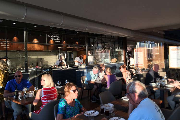 Menu triestino all'Osteria del Vento Soffia la Bora sul format di Eataly Menu triestino all'Osteria del Vento Soffia la Bora sul format di Eataly