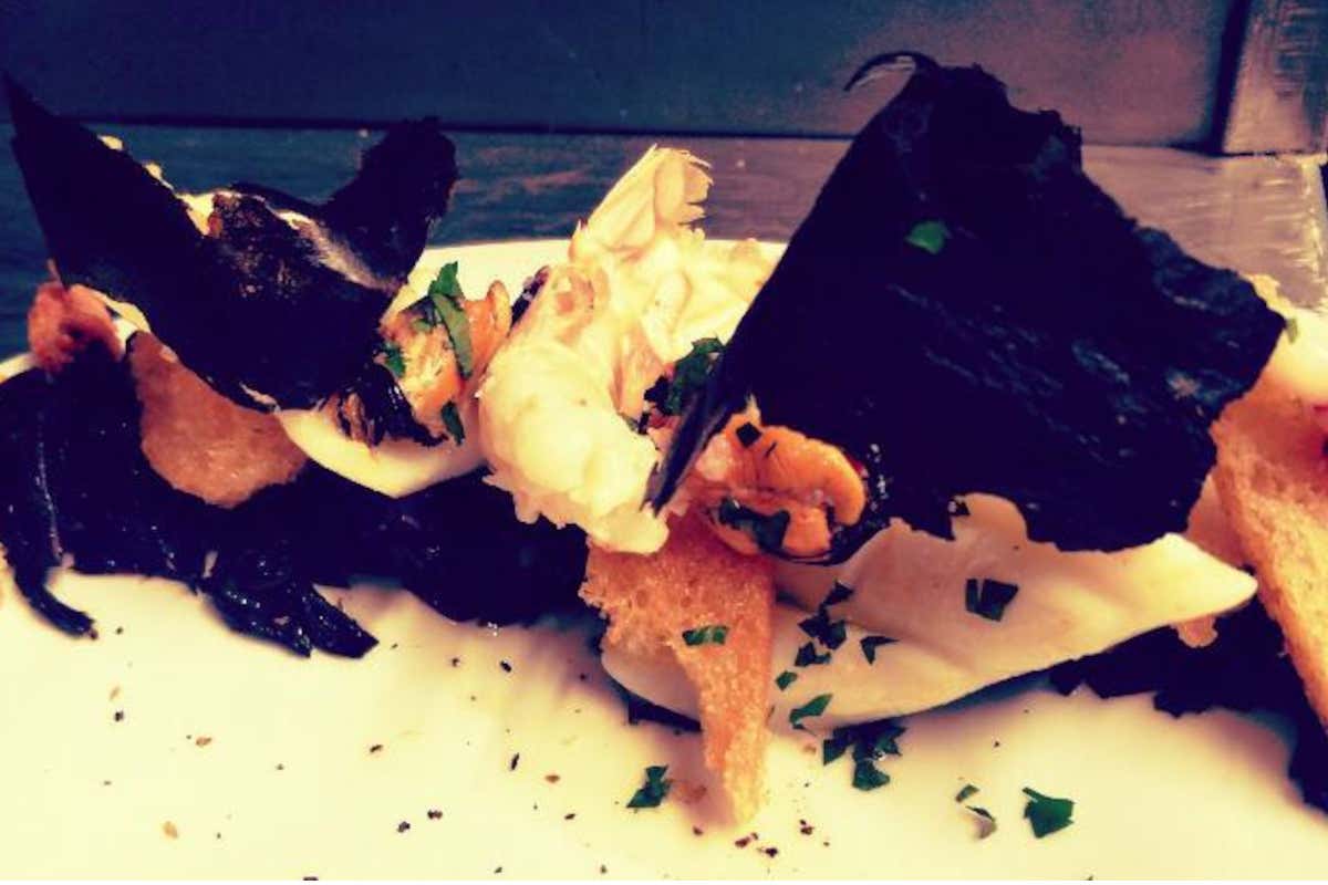 Misha Sukyas: «Basta teatrini e ristoranti fighetti, cucino dove non servono maschere»