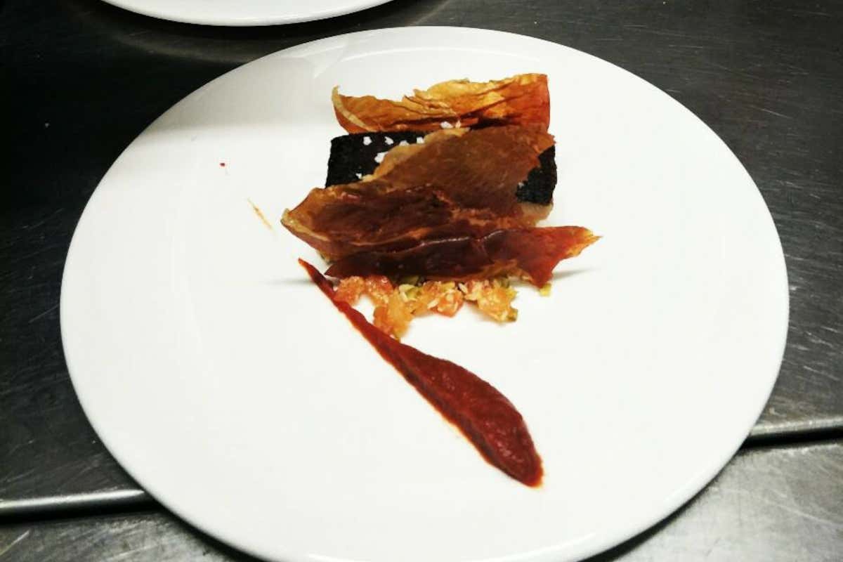 Misha Sukyas: «Basta teatrini e ristoranti fighetti, cucino dove non servono maschere»