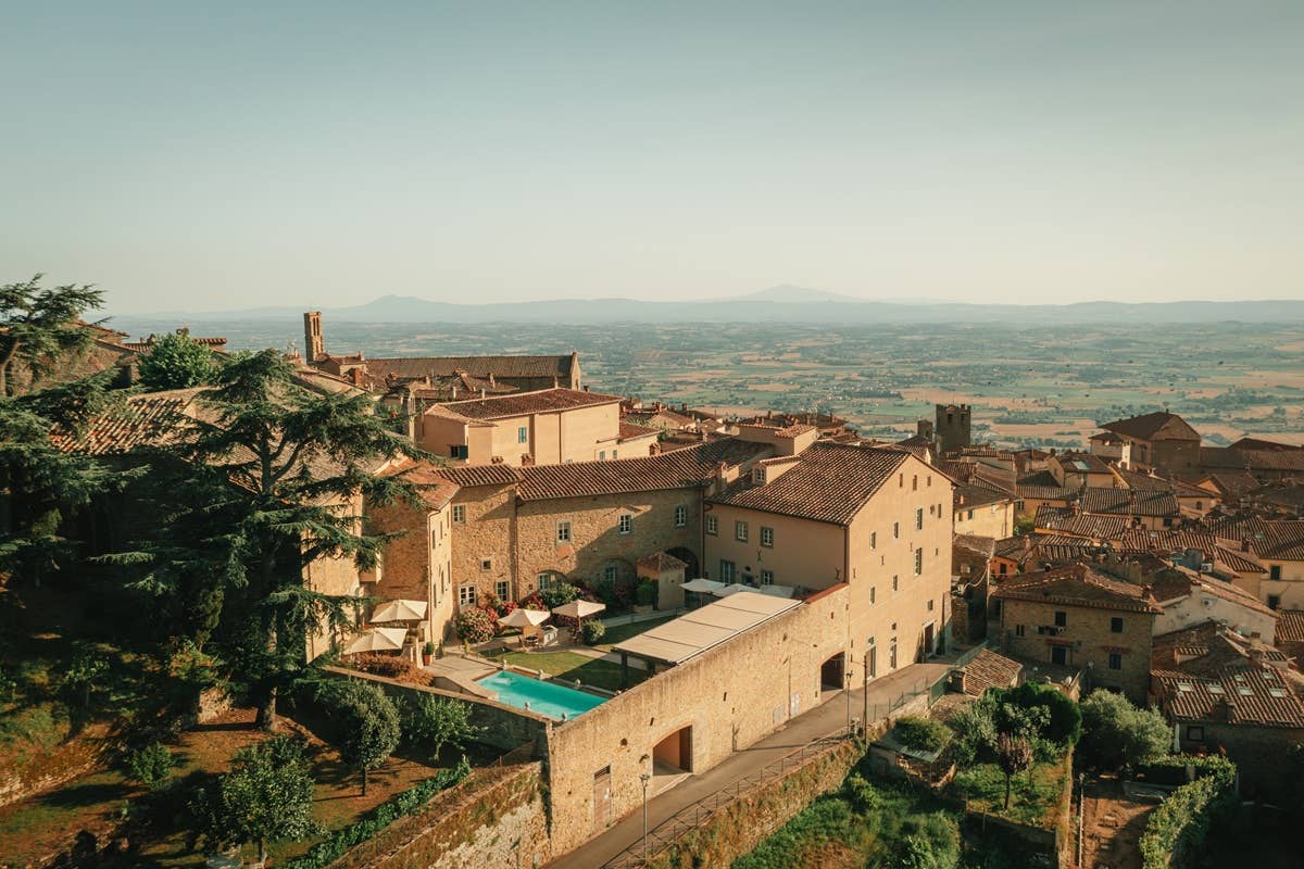 Storia, spa e sapori: al Monastero di Cortona il tempo si ferma
